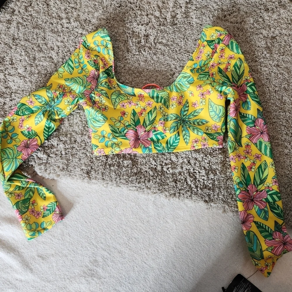 Girls' Tropics Utopia Floral Printed Rash Guard Top Only - Art Class